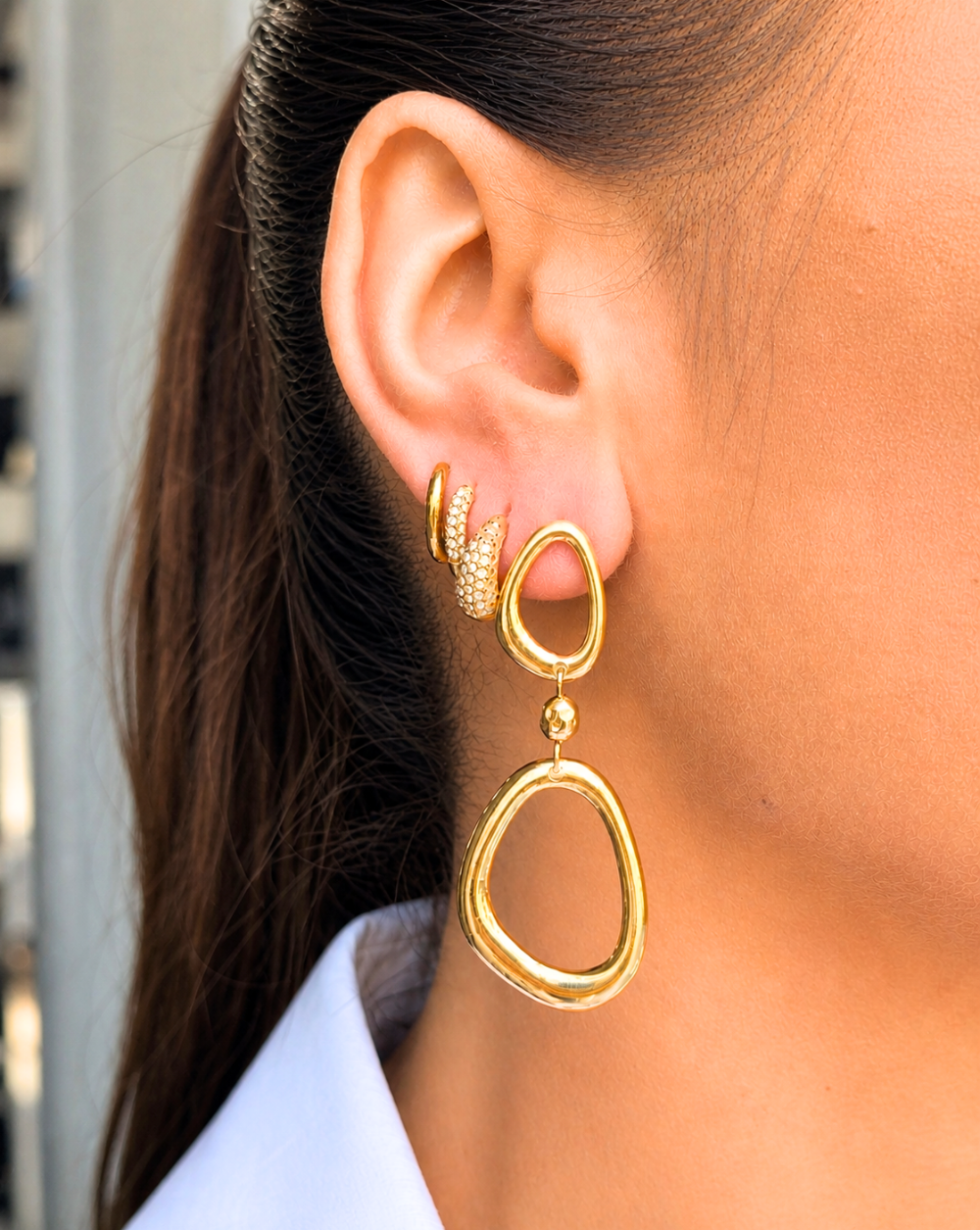 LOOP DROPS Ohrringe aus Edelstahl – elegante Ohrringe mit modernem ovalem Design für einen trendigen und raffinierten Look. Trgovina Patrizia 