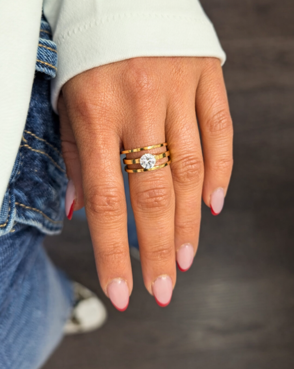 Ring drei Reihen und einem Kristall aus Edelstahl bzw. chirurgischem Stahl – trgovina Patrizia , eleganter, moderner Schmuck