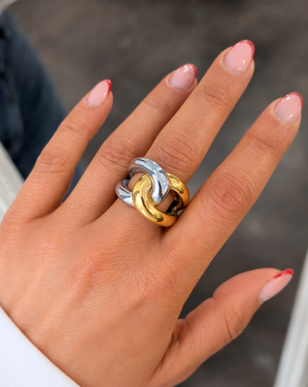 Ring an interwoven design made of stainless steel or surgical steel – trgovina Patrizia , modern statement jewelry