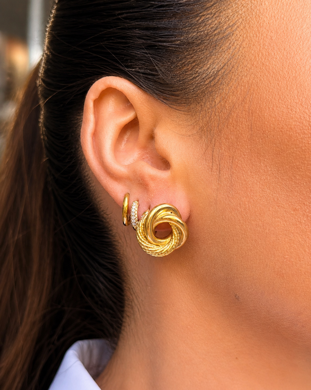Statement earrings with an interwoven textured design made of stainless steel or surgical steel – trgovina Patrizia , elegant modern jewelry