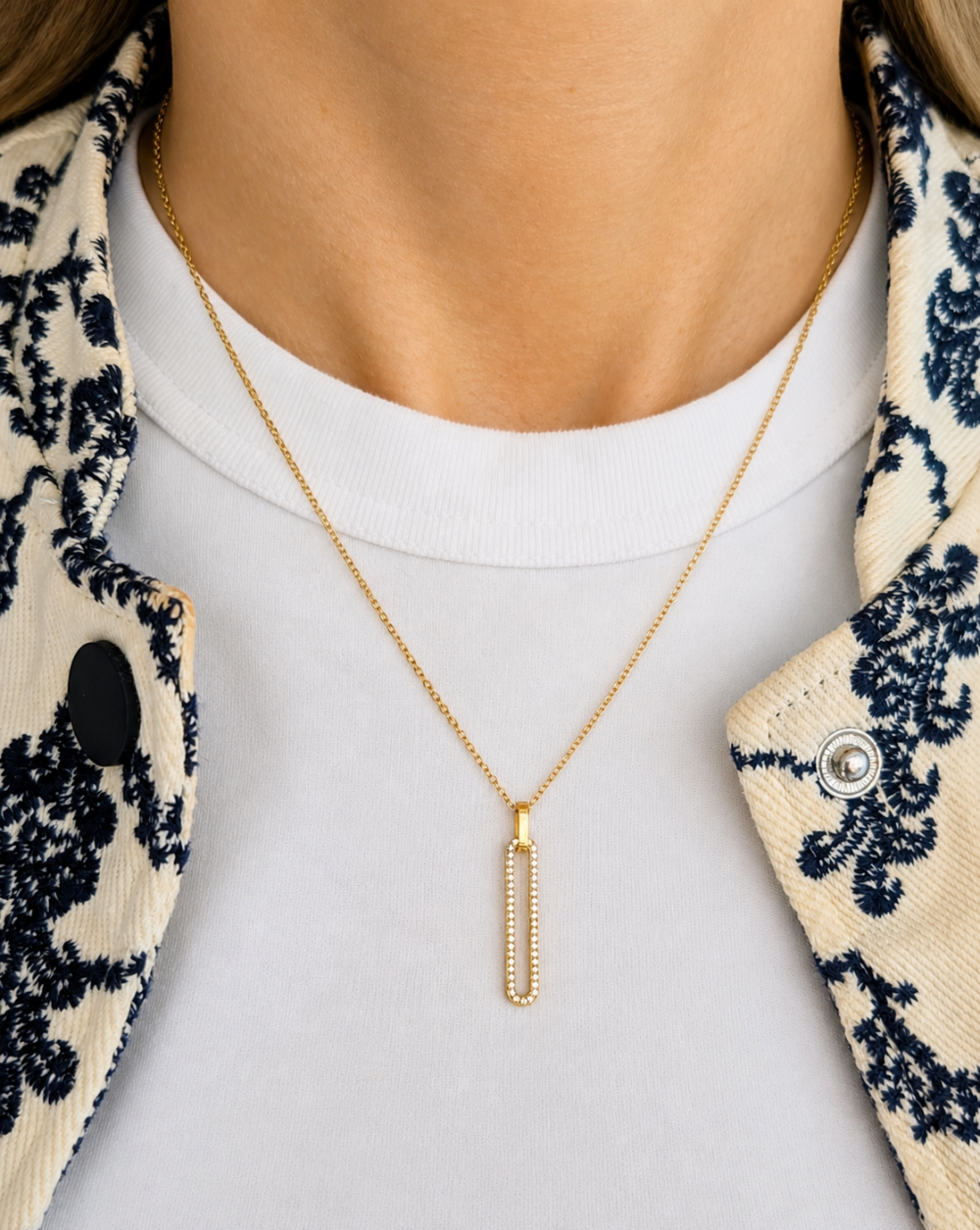 Necklace an elongated pendant and crystals made of stainless steel or surgical steel – trgovina Patrizia , elegant modern jewelry