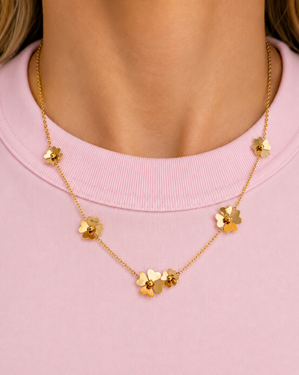 Necklace floral motifs made of stainless steel or surgical steel – trgovina Patrizia , elegant and feminine jewelry