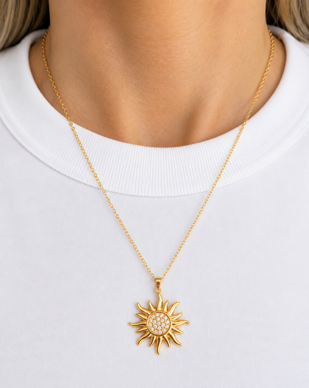 Necklace a sun motif and crystals, made of stainless steel or surgical steel – trgovina Patrizia , elegant summer jewelry