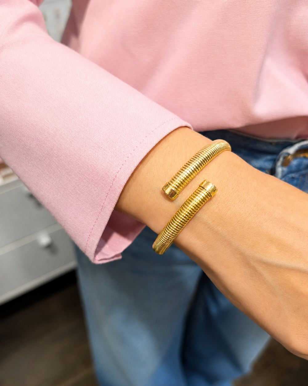 Statement Bracelet a ribbed spiral texture made of stainless steel or surgical steel – trgovina Patrizia , modern and elegant jewelry