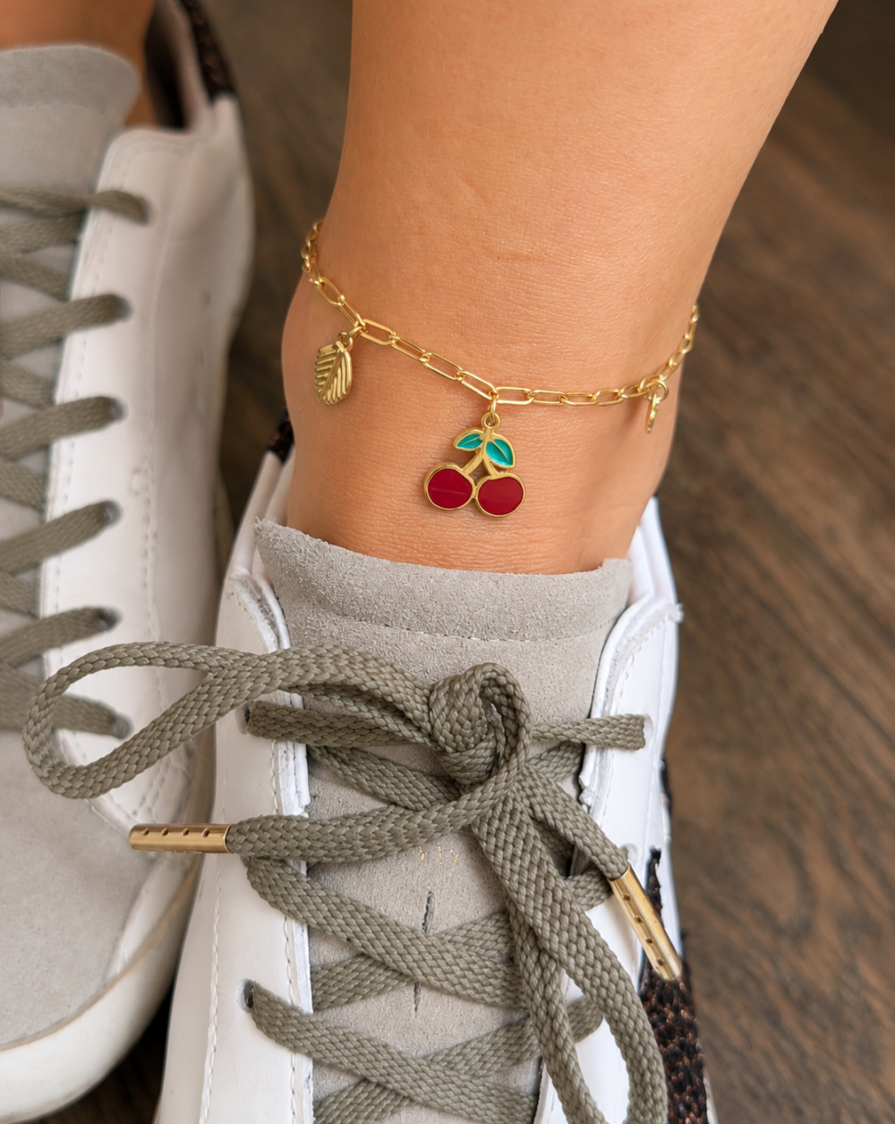 Zapestnica za nogo CHERRY CHARM iz nerjavečega jekla z obeskom češenj, vodoodporen poletni nakit za nogo – Trgovina Patrizia
