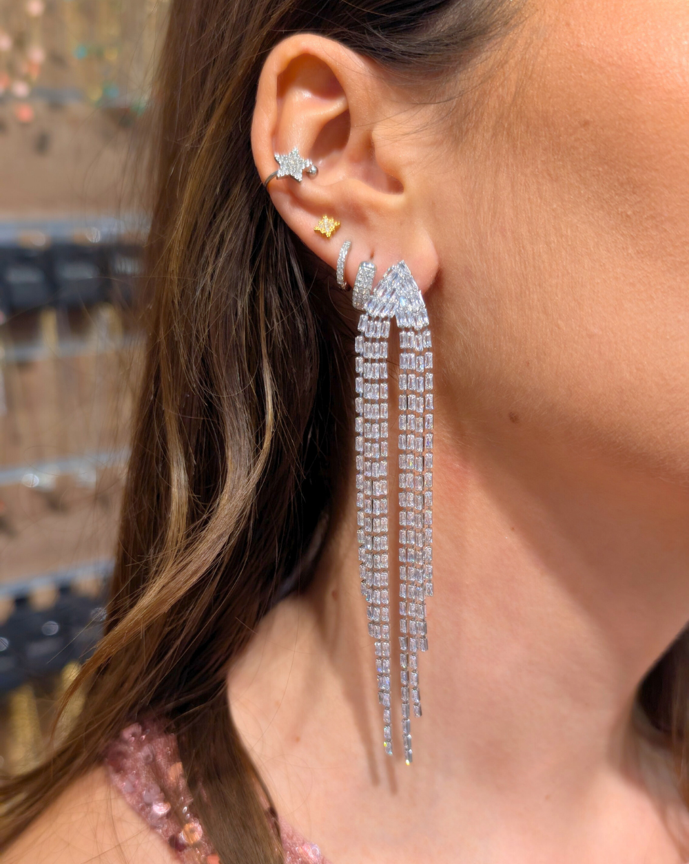 Viseči uhani z resicami RED CARPET s kristali iz nerjavečega jekla, Trgovina Patrizia Ljubljana