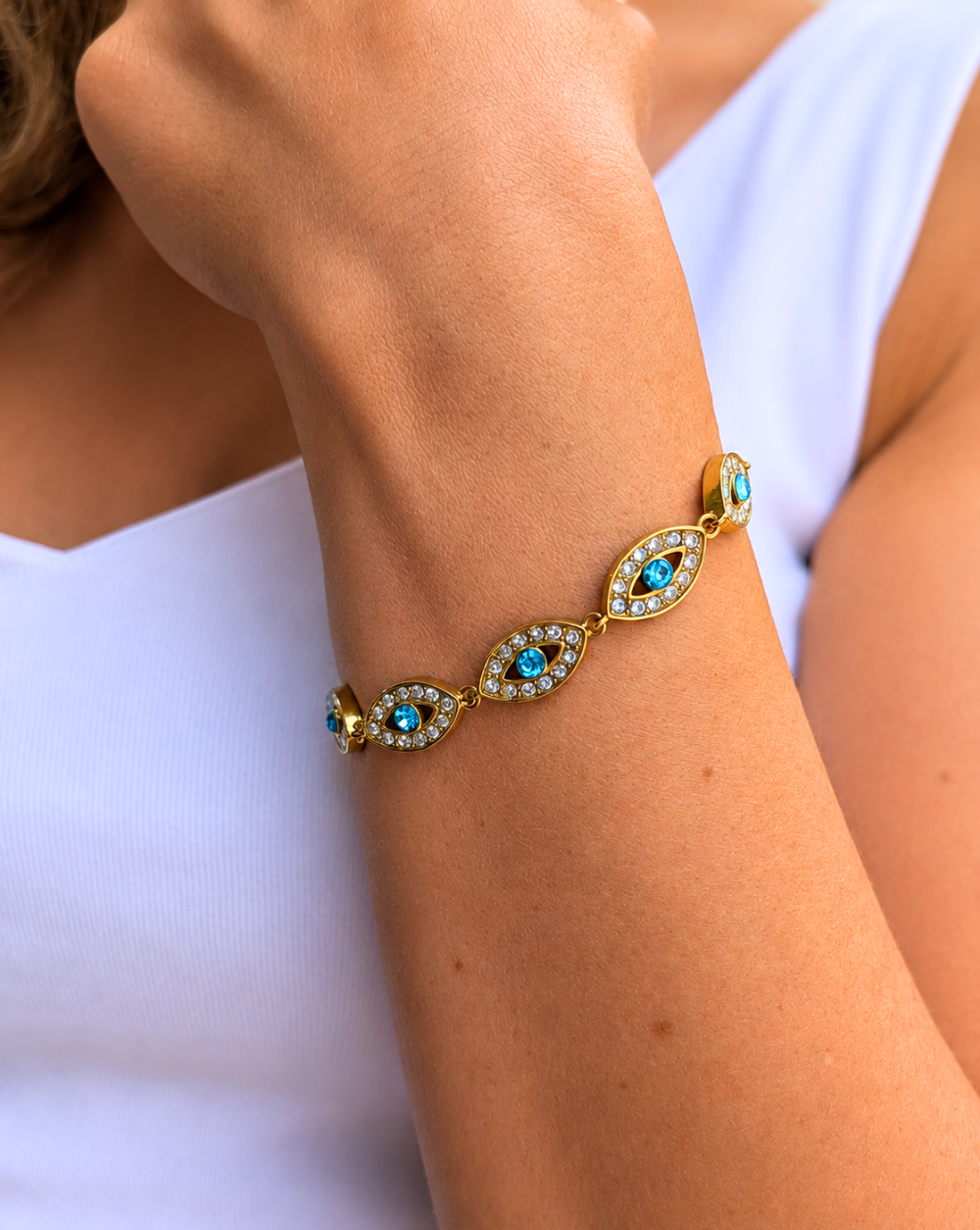 Zapestnica EVIL EYE GLAM iz nerjavečega jekla z motivom očesa in bleščečimi kristali – Trgovina Patrizia Ljubljana.