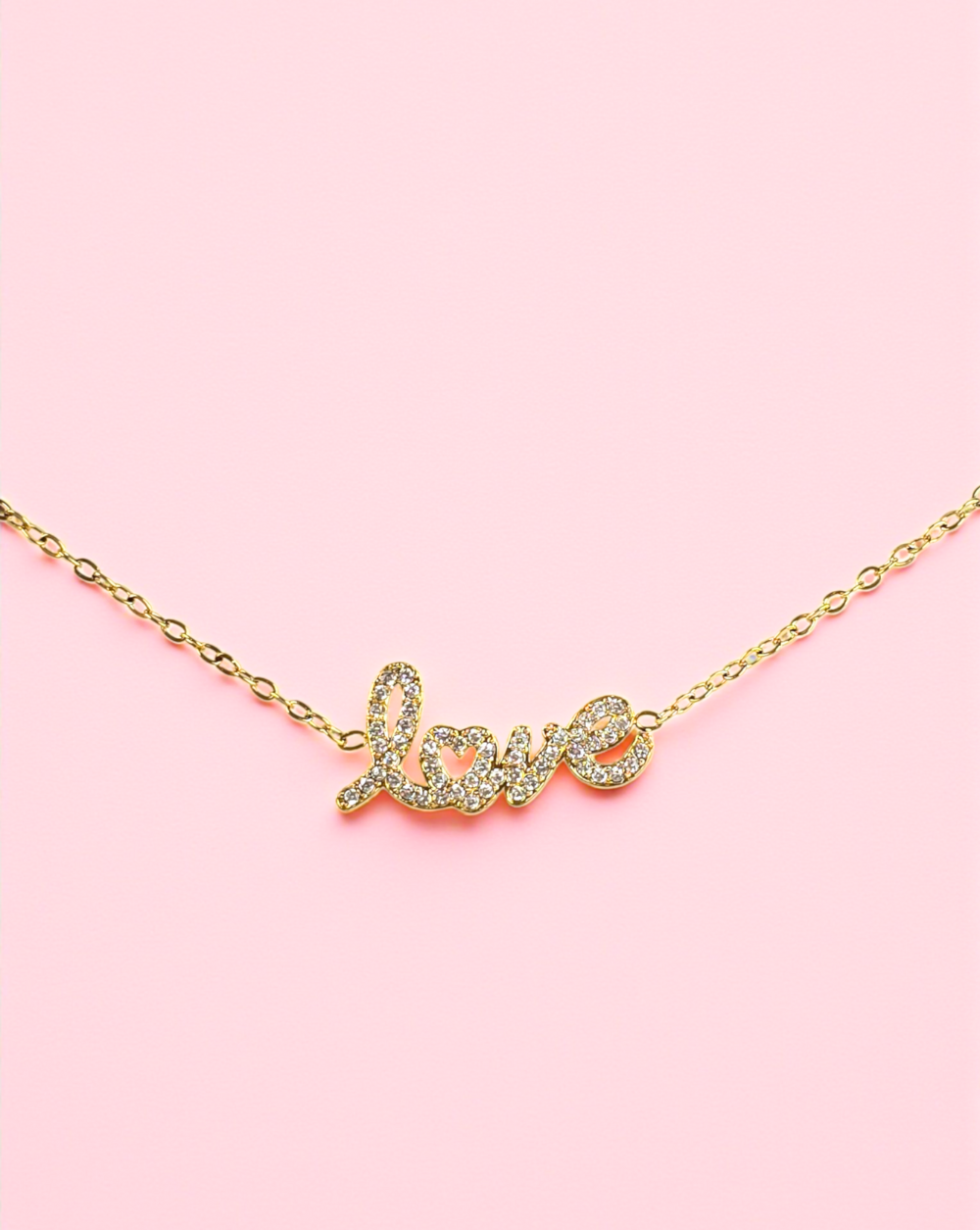 Narukvica LOVE ZNAK s natpisom love i cirkoni – Trgovina Patrizia Ljubljana