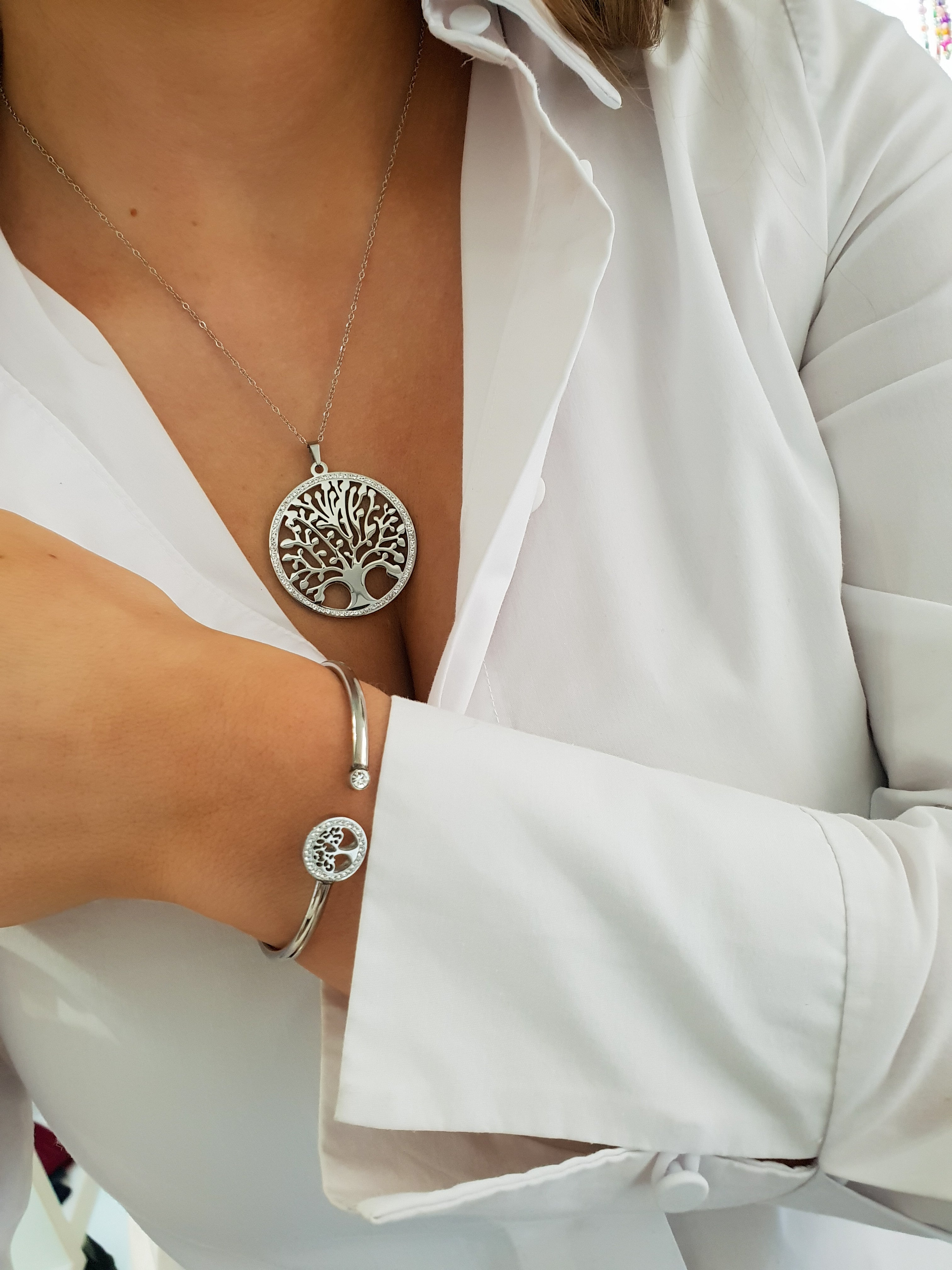 Necklace with the Tree of Life pendant