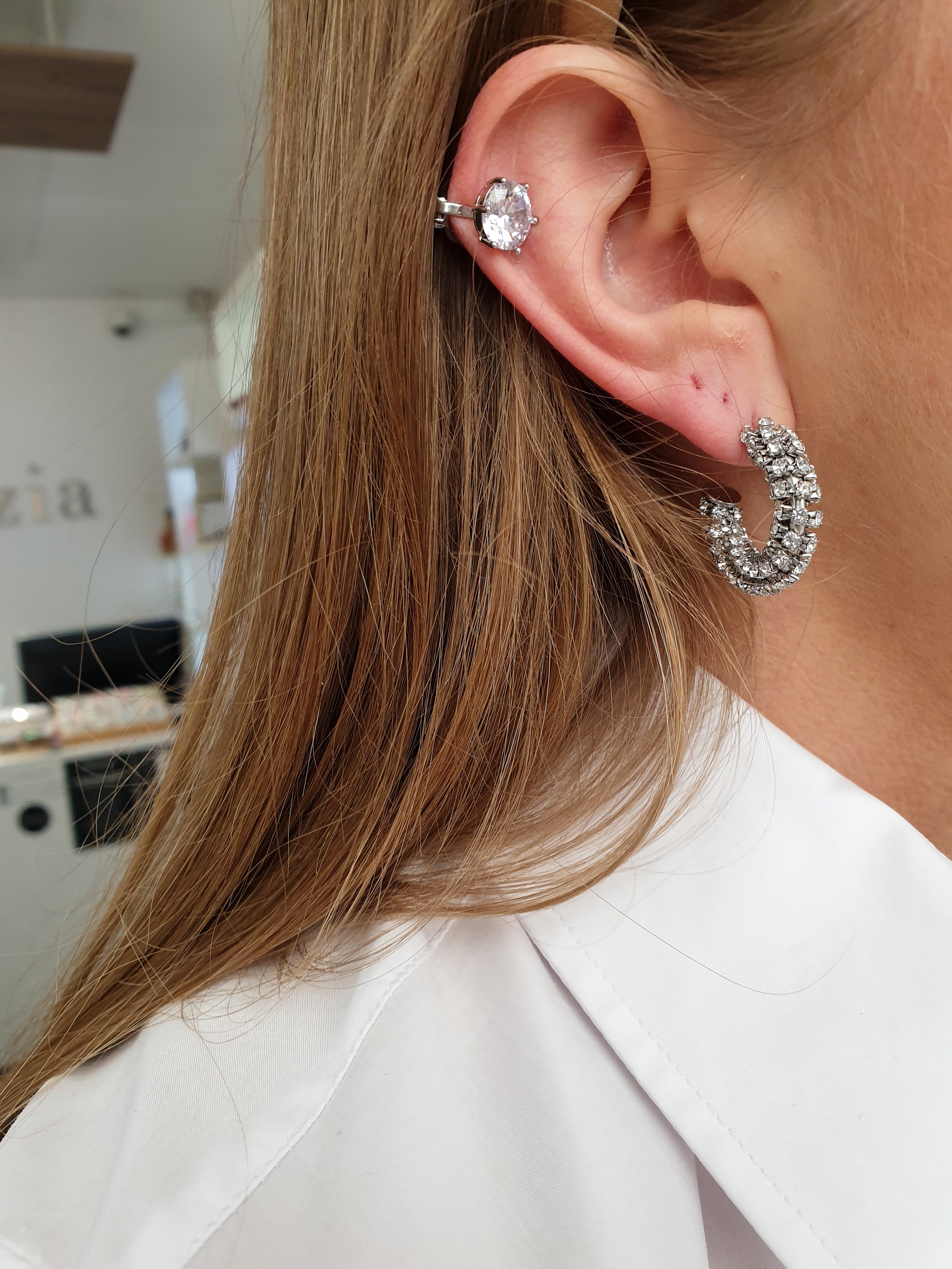 Runde Ohrringe mit Strasssteinen FASHION